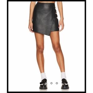 NWT Blank NYC Revolve Vegan Faux Leather Mini Skirt Opening Act Black 27 28 NEW